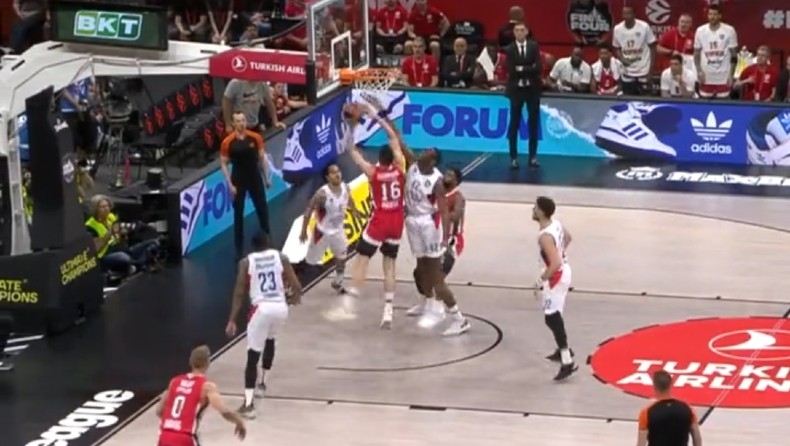 Ολυμπιακός - Εφές: Το «στοπ» του Ντάνστον στον Παπανικολάου (vid)