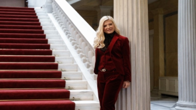 Θύμα ληστείας η Πατούλη στη Μύκονο, της πήραν χρήματα και κοσμήματα 