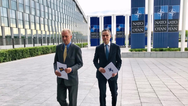 Σουηδία και η Φινλανδία κατέθεσαν επισήμως αίτημα ένταξης στο ΝΑΤΟ