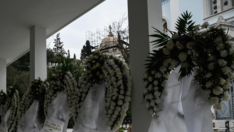 Στην Θεσσαλονίκη γίνονται οπαδικές κηδείες: «Συγγενείς ντυμένοι στα χρώματα της ομάδας, φορούσαν φανέλες και κασκόλ»