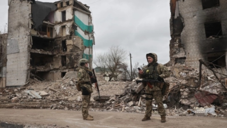 Πρώτη δίκη για εγκλήματα πολέμου στην Ουκρανία: Ισόβια στον Ρώσο στρατιώτη που δικαζόταν για τον φόνο αμάχου