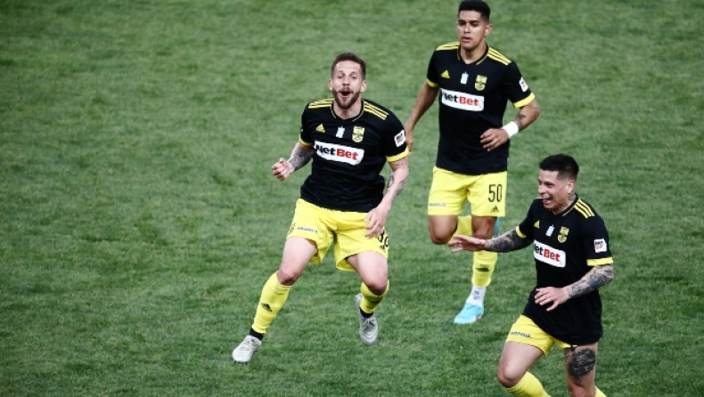 Λούκας Σάσα: Επέστρεψε στην Βραζιλία μετά από δέκα χρόνια 