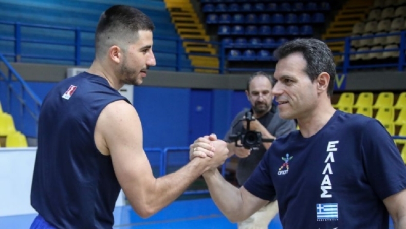 Εθνική: Στην Αθήνα ο Μωραΐτης, έλεγχος αθλητών από τον ΕΟΚΑΝ