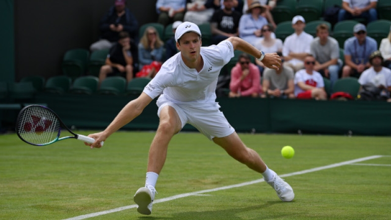 Wimbledon: Πρώτη «βόμβα», ο Χουρκάτζ εκτός 2ου γύρου! 