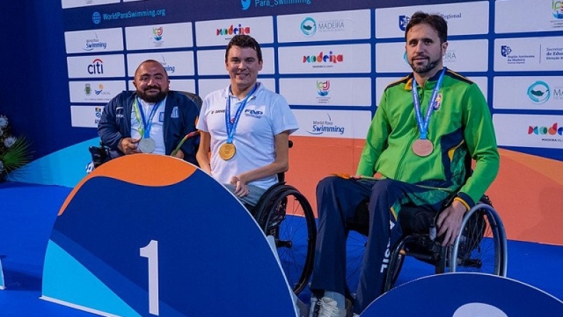 Δημήτρης Καρυπίδης: Ασημένιο μετάλλιο στο παγκόσμιο κολύμβησης