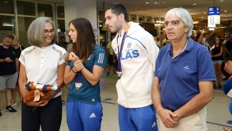 Ευρωπαϊκό Πρωτάθλημα Στίβου: Επέστρεψαν στην Αθήνα Τεντόγλου και Στεφανίδη (vids)