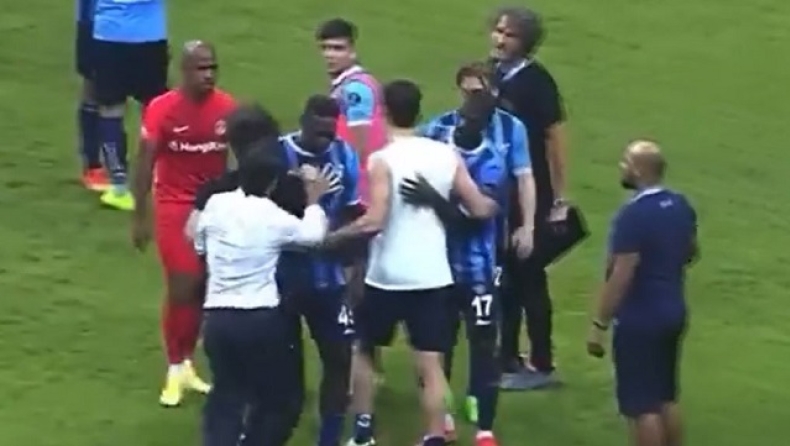 Μπαλοτέλι: Κόντεψε να πιαστεί στα χέρια με τον προπονητή του μετά τη νίκη της ομάδας τους (vid)