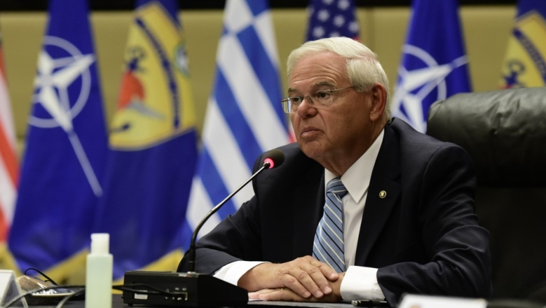 Ηχηρό μήνυμα Μενέντεζ προς την Τουρκία: «Να αλλάξει πορεία και να σταθεί το ύψος των ευθυνών της απέναντι στο ΝΑΤΟ»