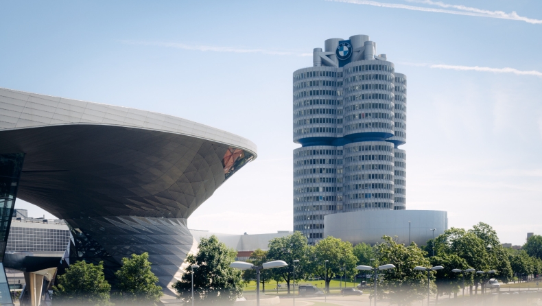 BMW: 50 χρόνια ζωής για το κτίριο-ορόσημο στο Μόναχο (vid)