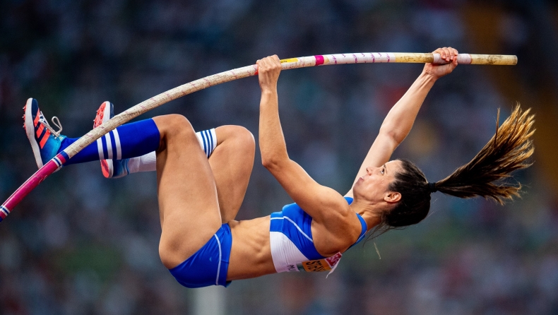 Στεφανίδη: Το άλμα της πάνω από τα 4.75 μ. στον τελικό του επί κοντώ που της «χάρισε» το ασημένιο μετάλλιο
