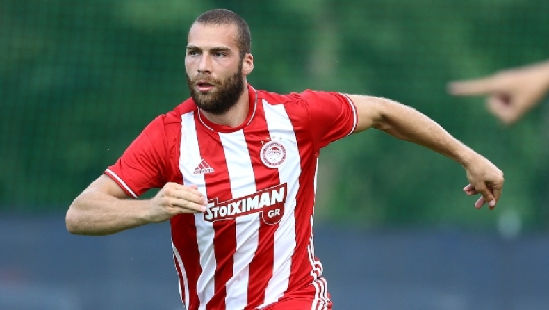 Ολυμπιακός: Προς ολοκλήρωση η μεταγραφή του Κασάμι, αποφασίζει οριστικά για μεταγραφή στόπερ