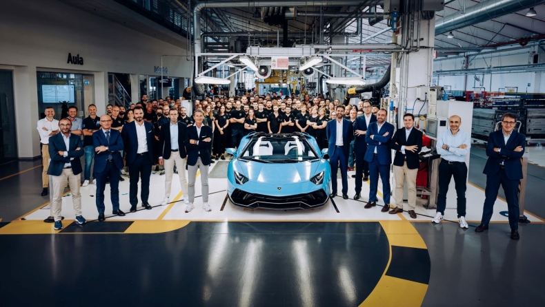 Lamborghini: Το τέλος του δρόμου για τη θρυλική Aventador