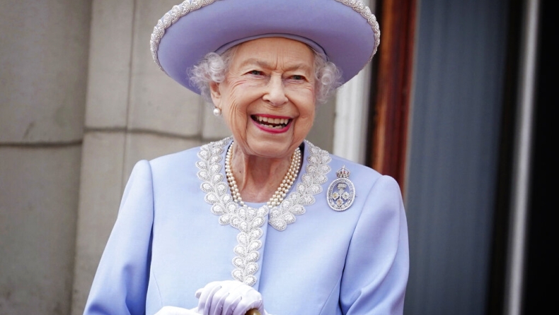 Σοκολάτα, κρέας και αλκοόλ: Η διατροφή που έκανε την βασίλισσα Ελισάβετ να ζήσει μέχρι τα 96 χρόνια