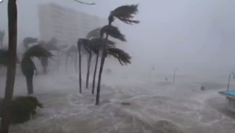 «Ιστορική καταιγίδα» χαρακτηρίζουν οι μετεωρολόγοι τον «κυκλώνα Ίαν» που πλησιάζει στη Φλόριντα: «Είναι εντάσεως 4» (vids)