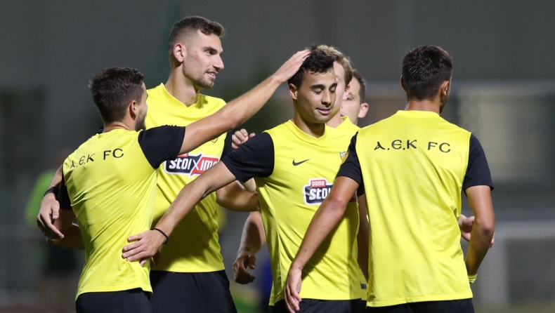 ΑΕΚ - Απόλλων Σμύρνης 1-0: Φιλική νίκη με γκολ του Μαχαίρα, έπαιξε για 72 λεπτά ο Σιντιμπέ