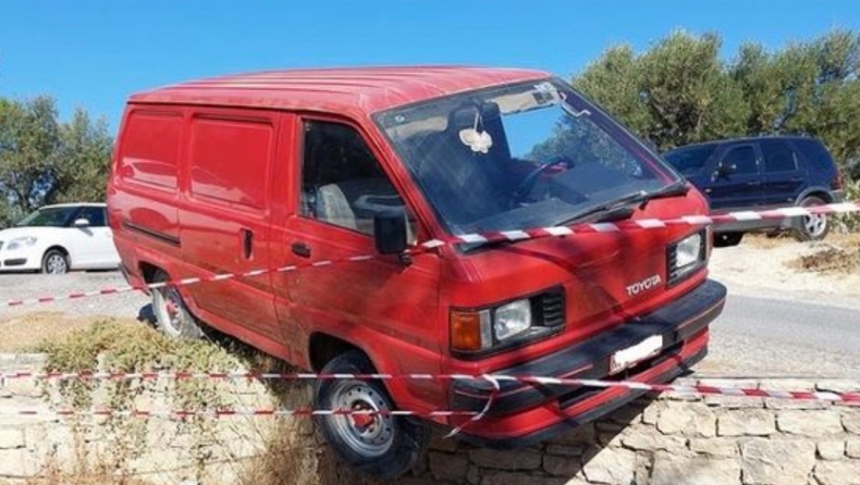 Το παρκάρισμα στο «Βενιζέλειο» νοσοκομείο Ηρακλείου που έγινε viral: «Θέλει να μπει στο ιατρείο με το αυτοκίνητο»