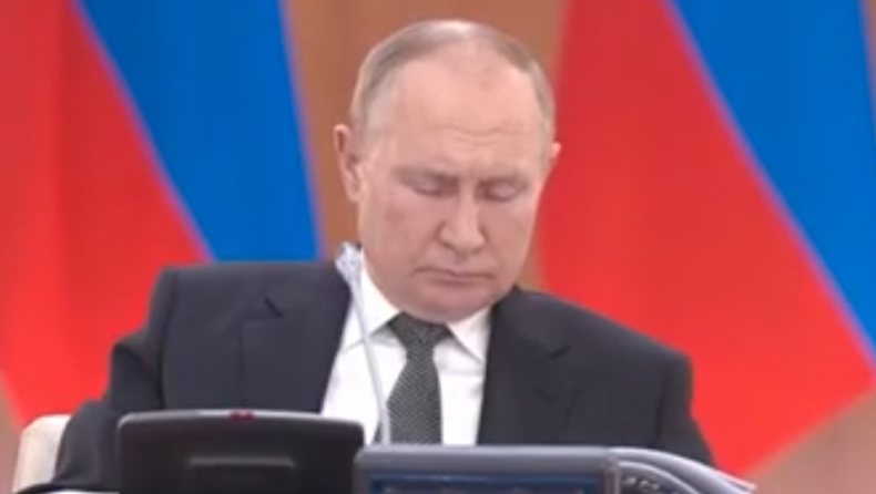 Ο Βλαντιμίρ Πούτιν αποκοιμήθηκε σε συνεδρίαση και οι φήμες φούντωσαν (vid)