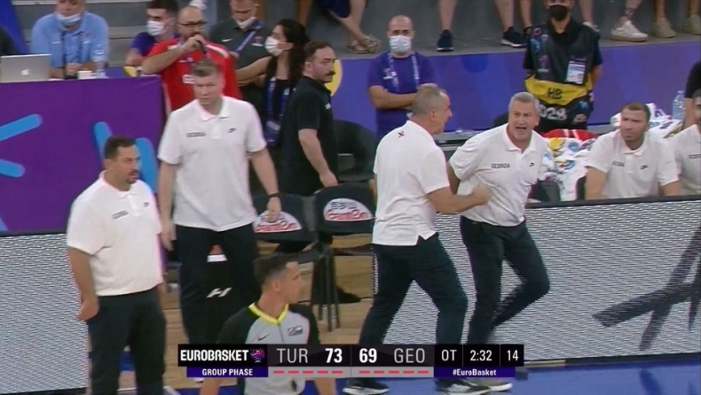 Eurobasket 2022, Τουρκία - Γεωργία: Εκτός... εαυτού ο Ζούρος, διαμαρτυρήθηκε έντονα στους διαιτητές (vid)