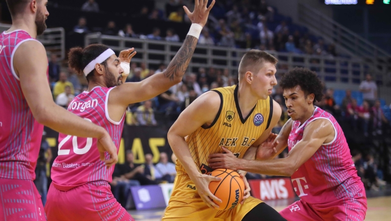 ΑΕΚ - Βόννη 66-73: Έχασε το +17, χάθηκε στο δεύτερο ημίχρονο (vids)