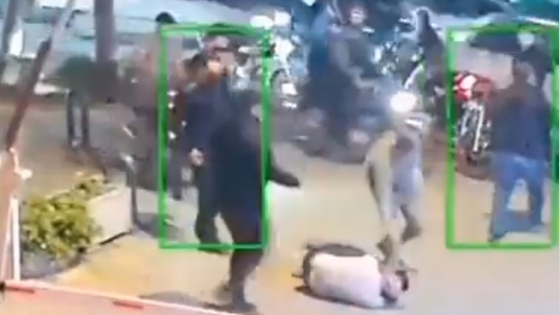 Ιράν: Αστυνομικοί πυροβολούν εξ επαφής περαστικό (vid)