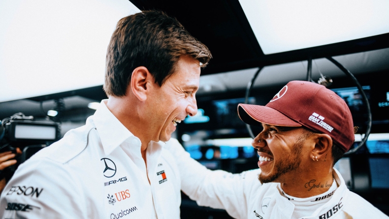 Formula 1, Βολφ: «Ο Χάμιλτον μου είπε πως θα τρέχει για άλλα 5 χρόνια»