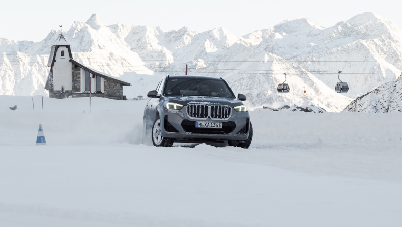 BMW: Οδηγήσαμε στο χιόνι και στον πάγο τις νέες BMW X1 και iX1 (vid)