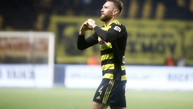 Φαμπιάνο: «Περισσότερο χάρηκα για το πώς έπαιξε ο Αρης» 