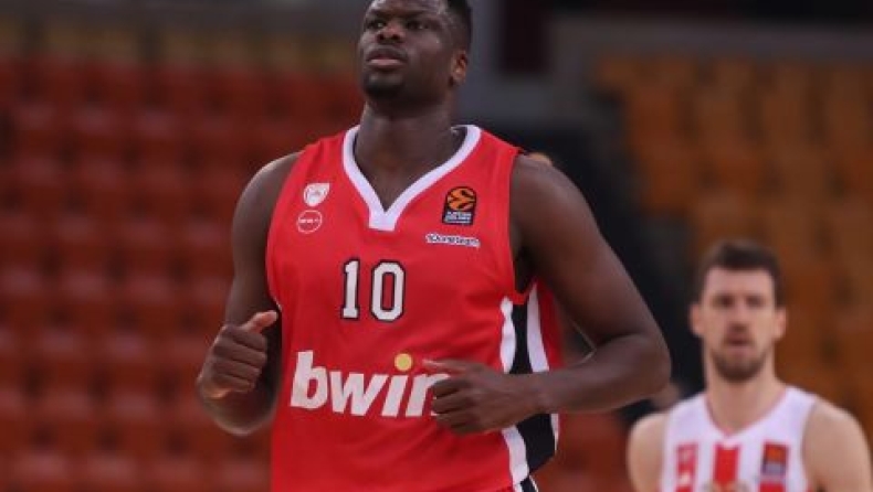 «Δωράκι» με τον Φαλ