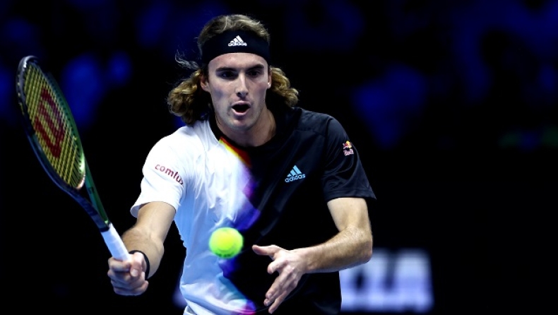 Τσιτσιπάς - Μεντβέντεφ 2-1: «Ζωντανός» για την πρόκριση στα ημιτελικά του ATP Finals