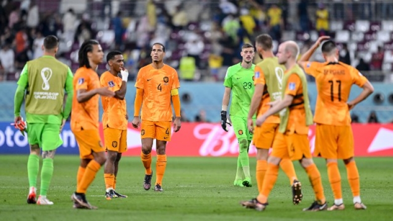 Ολλανδία: Αμυντικά επιπόλαιη και επιθετικά ανούσια!