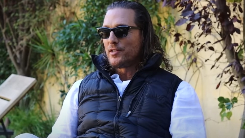 Μακόναχι: «Ο πατέρας μου πέθανε πάνω στο σεξ, μας είχε πει ότι θα "φύγει" έτσι»