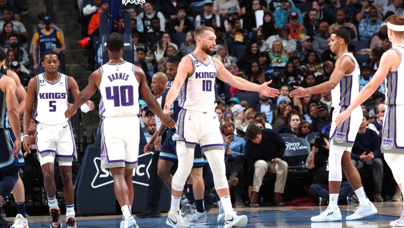 Γκρίζλις - Κινγκς 109-113: Το Σακραμέντο «δάγκωσε» τις αρκούδες με την 7η σερί νίκη τους (vid)
