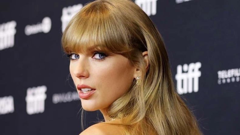 Η Taylor Swift έγινε η πρώτη μουσικός στην ιστορία που κατέλαβε και τις δέκα θέσεις στο Top10 του Billboard