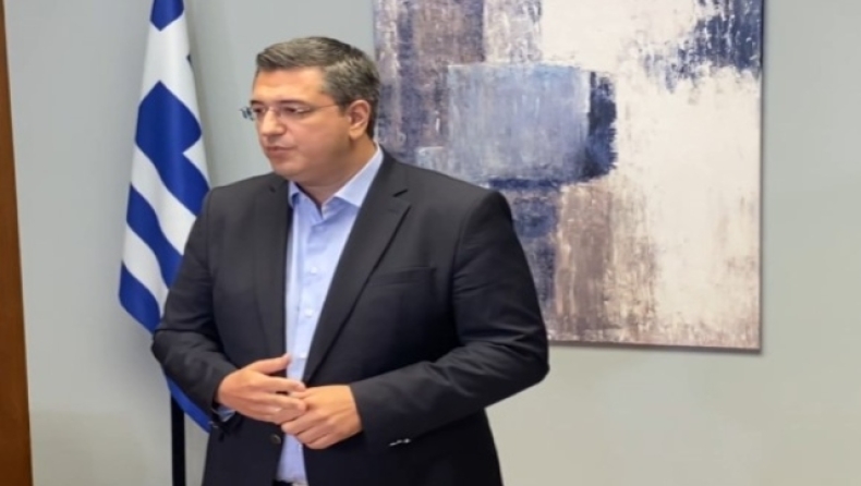 Τζιτζικώστας: «Δε θα δεχτώ ποτέ προσβολή σε βάρος των Ελλήνων» (vid)