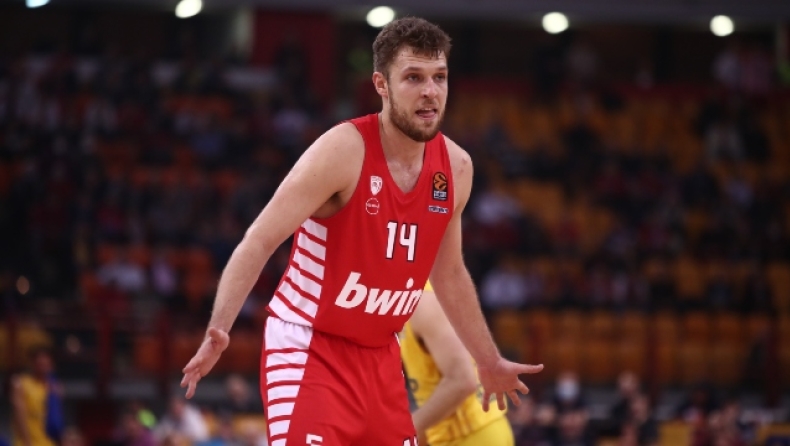 EuroLeague: Για τέταρτη φορά MVP της αγωνιστικής ο Σάσα Βεζένκοβ (vid)