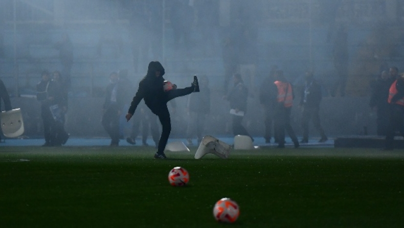 ΠΑΣ Γιάννινα - Ολυμπιακός: Επεισόδια με οπαδούς και Αστυνομία πριν την έναρξη του αγώνα