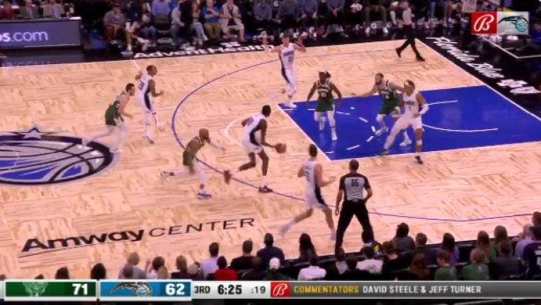 Μπολ Μπολ: Ο ύψους 2.18 γίγαντας των Μάτζικ δίδαξε σταυρωτή ντρίμπλα (vid)