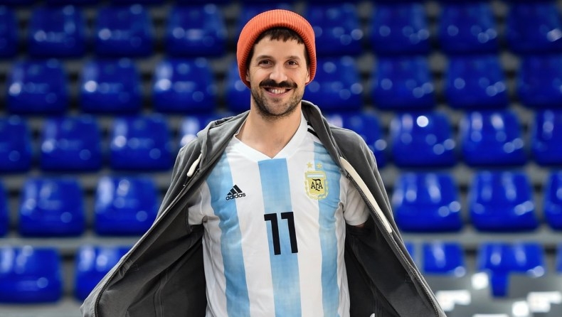 Λαπροβίτολα: Με φανέλα Αργεντινής πριν από το ματς Μπαρτσελόνα-Βιλερμπάν