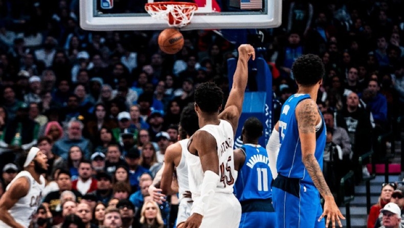 Μάβερικς - Καβαλίερς 90-105: «Καουμπόηδες» στο Ντάλας (vid)