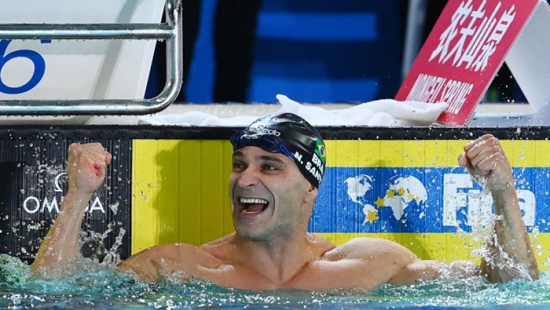 Νίκολας Σάντος: Παγκόσμιος πρωταθλητής σε ηλικία 42 ετών και 10 μηνών 