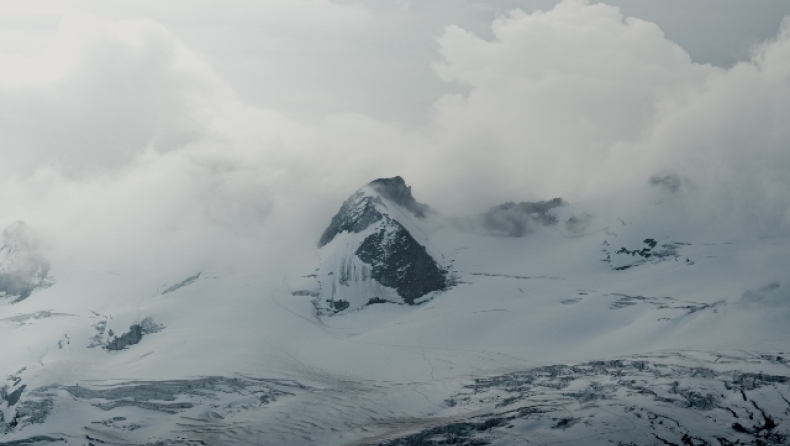 Σκιέρ θάφτηκαν από χιονοστιβάδα στην Αυστρία: Έρευνες για την διάσωση τους