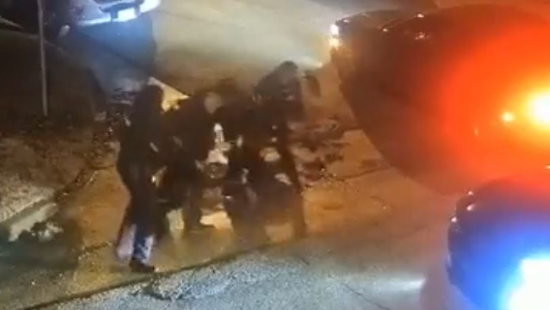 Βίντεο ντοκουμέντο με τον θανάσιμο ξυλοδαρμό Αφροαμερικανού από αστυνομικούς: Τα λεπτά της απόλυτης φρίκης