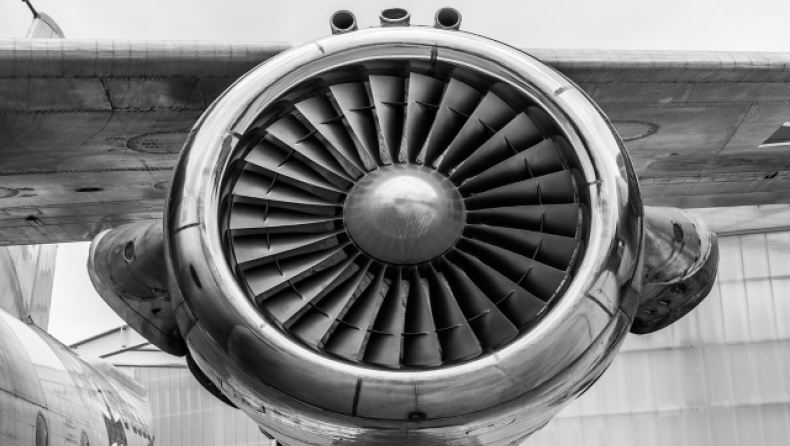 Φρικτός θάνατος εργαζομένου αεροπορικής: Τον «κατάπιε» ο κινητήρας αεροσκάφους