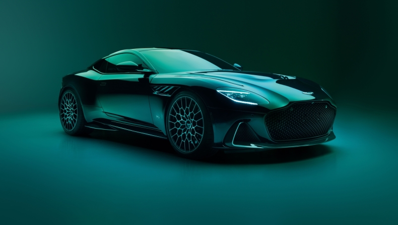 Aston Martin DBS 770 Ultimate: «Ξεπούλησε» το ισχυρότερο μοντέλο της μάρκας (vid)
