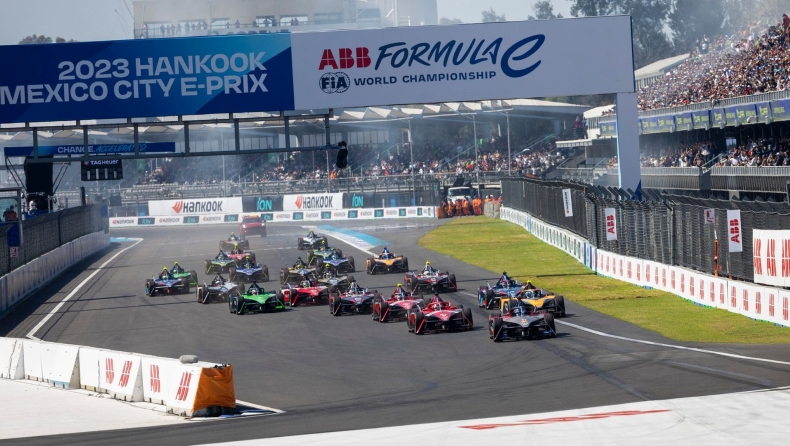 Formula E: Νίκη Ντένις στη νέα εποχή του ηλεκτρικού πρωταθλήματος (vid)