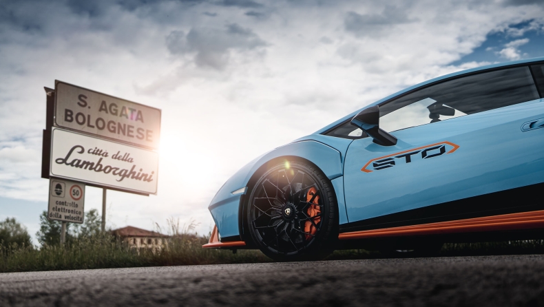 Lamborghini: Το 2022 έκλεισε με ρεκόρ πωλήσεων