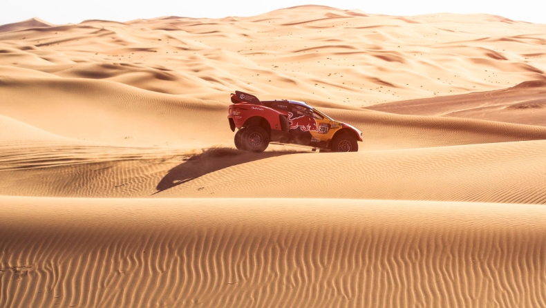 Ράλλυ Ντακάρ: Ιστορική πρωτιά Λεμπ αλλά το μεγάλο ντέρμπι είναι στις μοτοσικλέτες (vid)