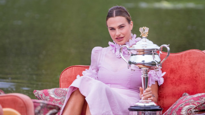 H Σαμπαλένκα πήγε... βαρκάδα με την κούπα