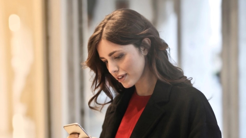 Πώς να ξεκολλήσεις από το κινητό σου το 2023 (έστω και λίγο)