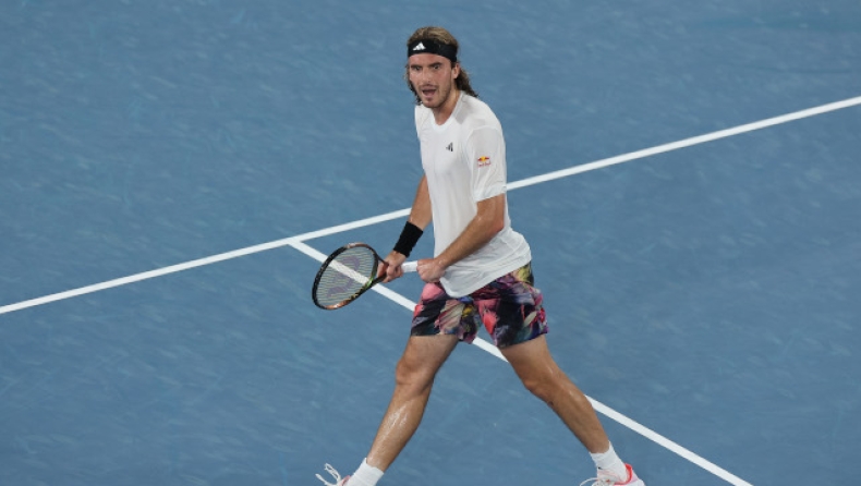 Τσιτσιπάς: «Επέστρεψα στο τρίτο σετ χάρη στον κόσμο»